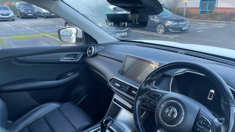 MG Hs 1.5 T-GDI Excite 5dr DCT Petrol Hatchback